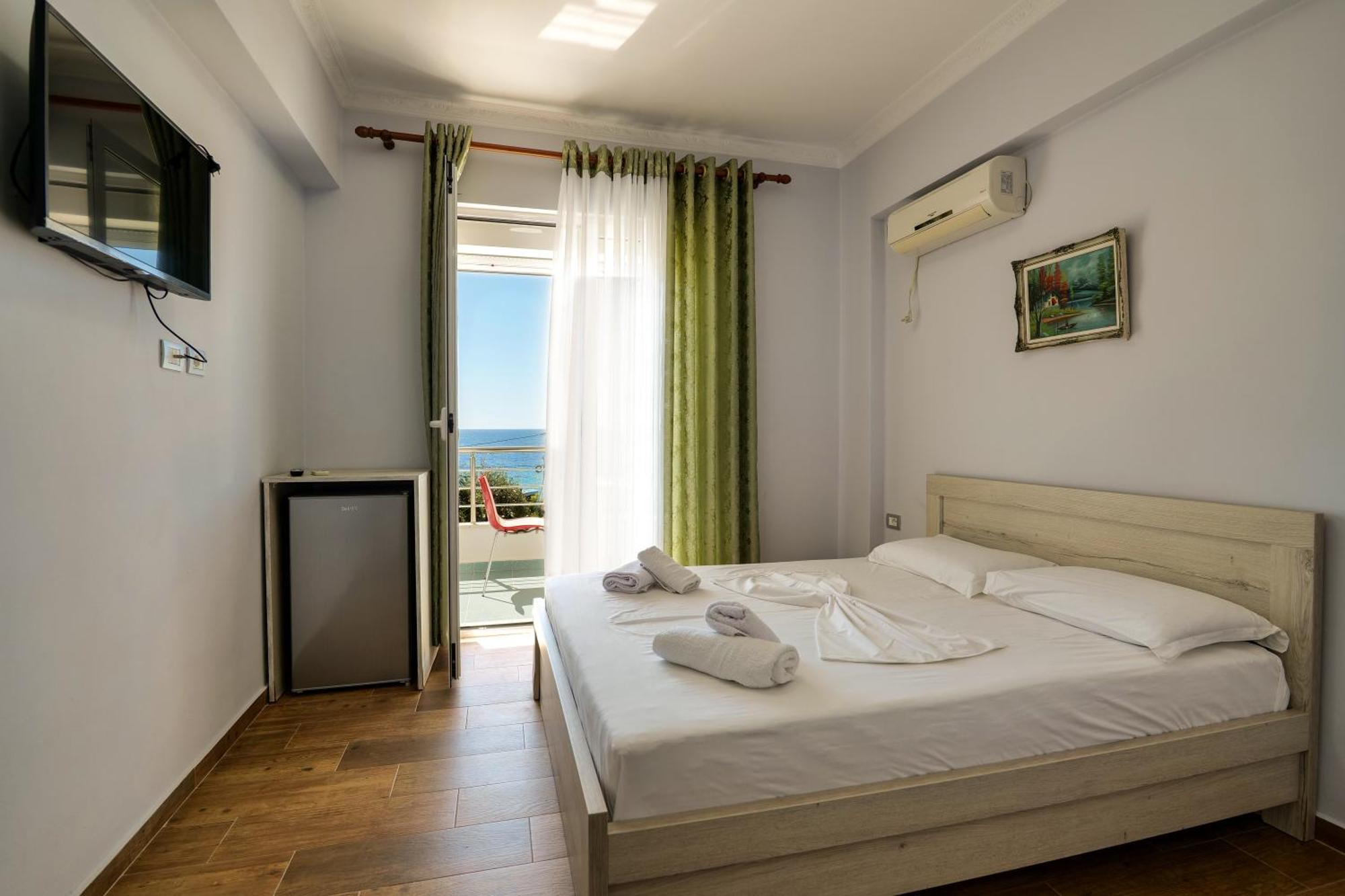 Hotel Billy Himare Exterior photo